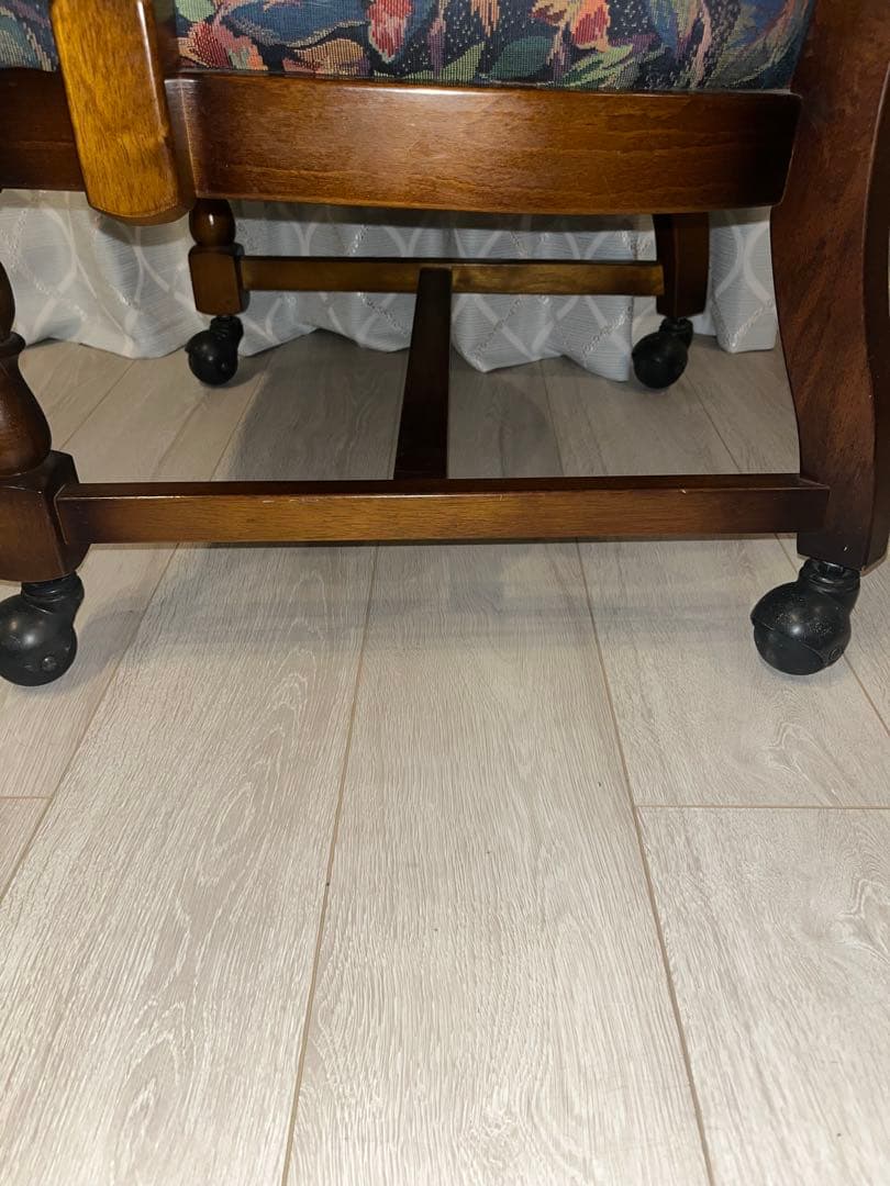 RIPコロニアル アームチェアー キャスター付