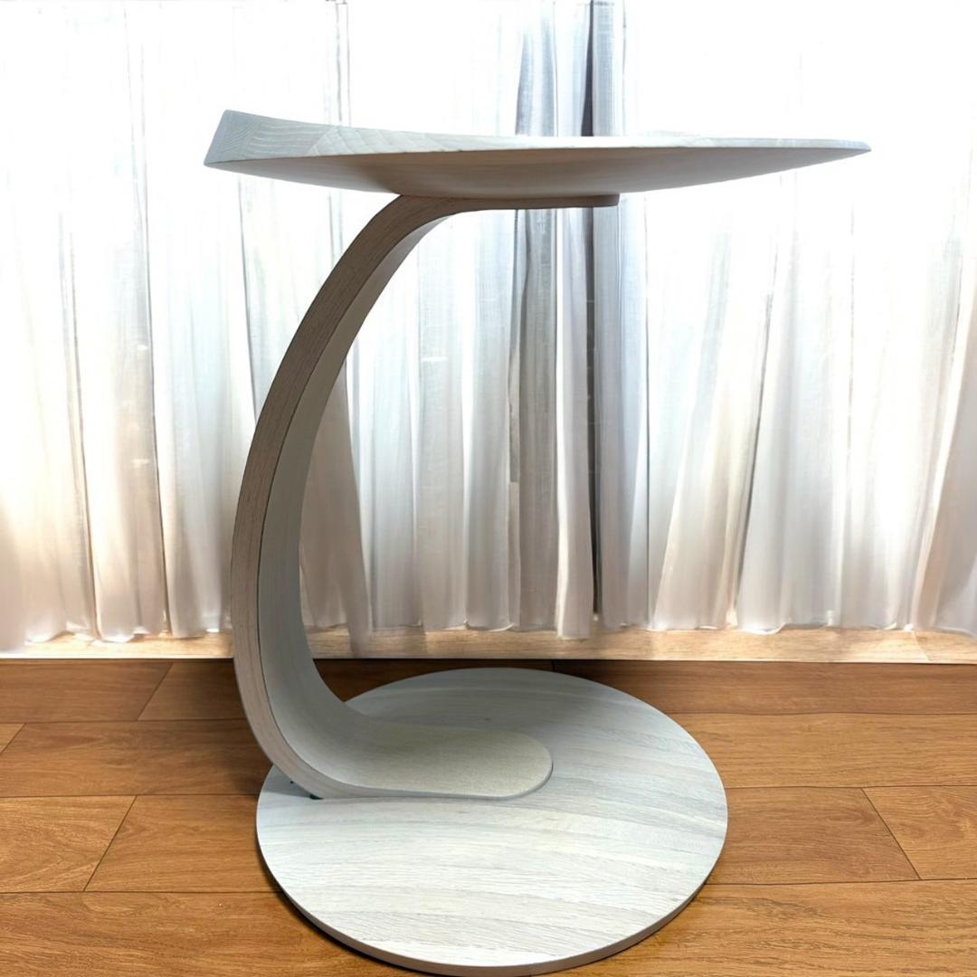☆美品 カリモク家具 TU0102 シアーホワイト サイドテーブル 高さ66cm