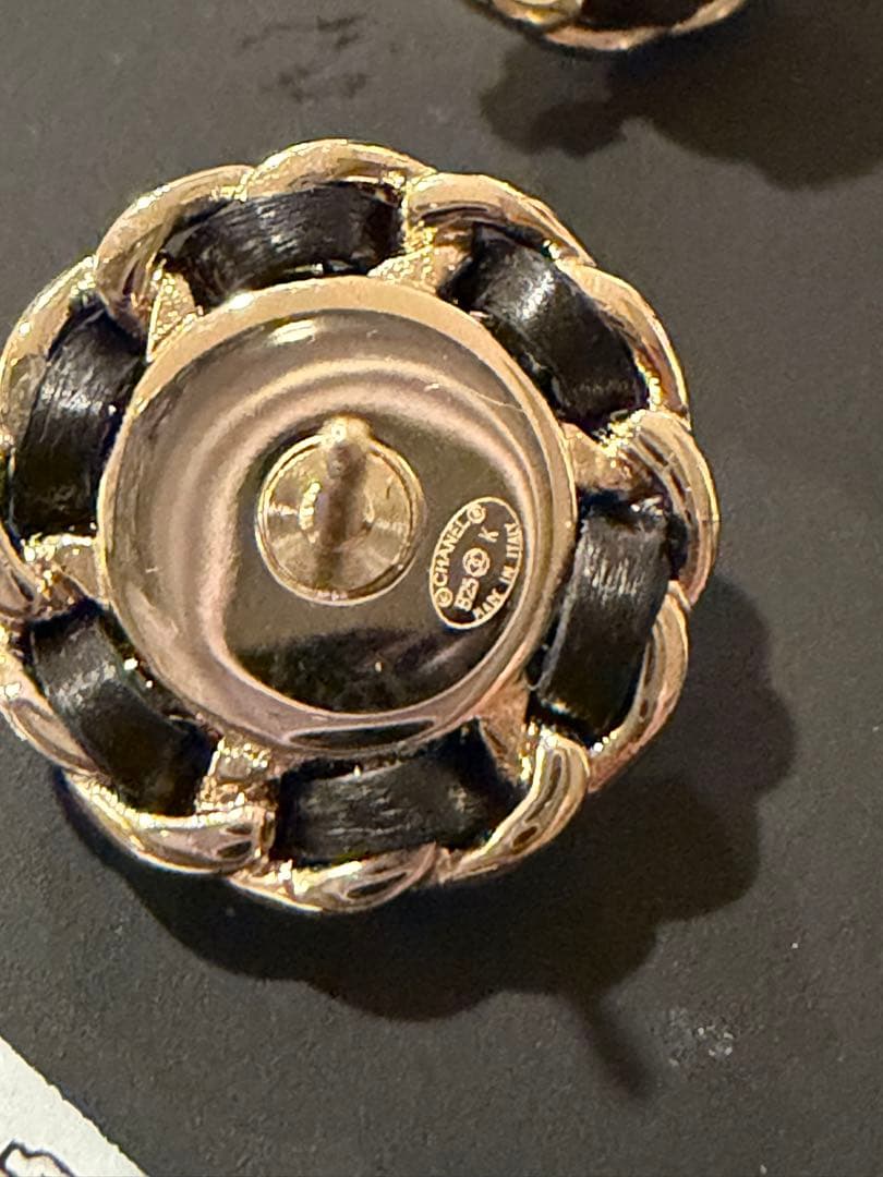 CHANEL シャネル ピアス パール 新作 ロゴ