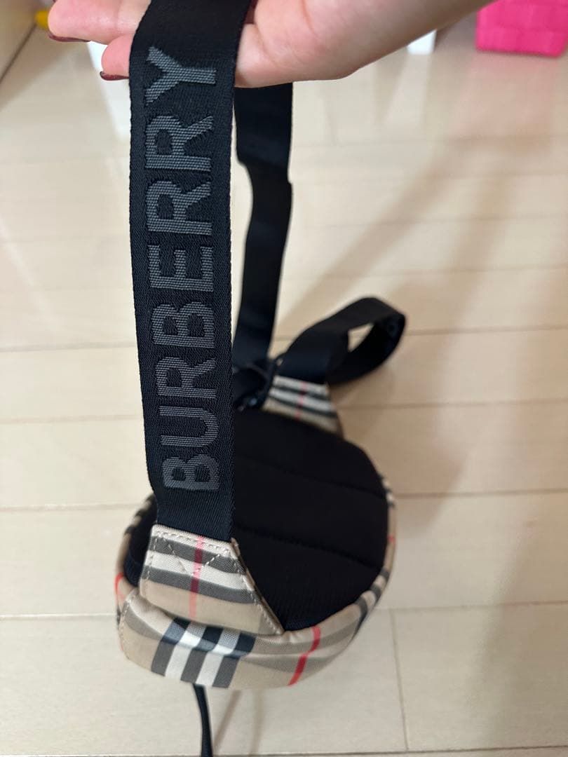Burberry チェック柄 ボディバッグ