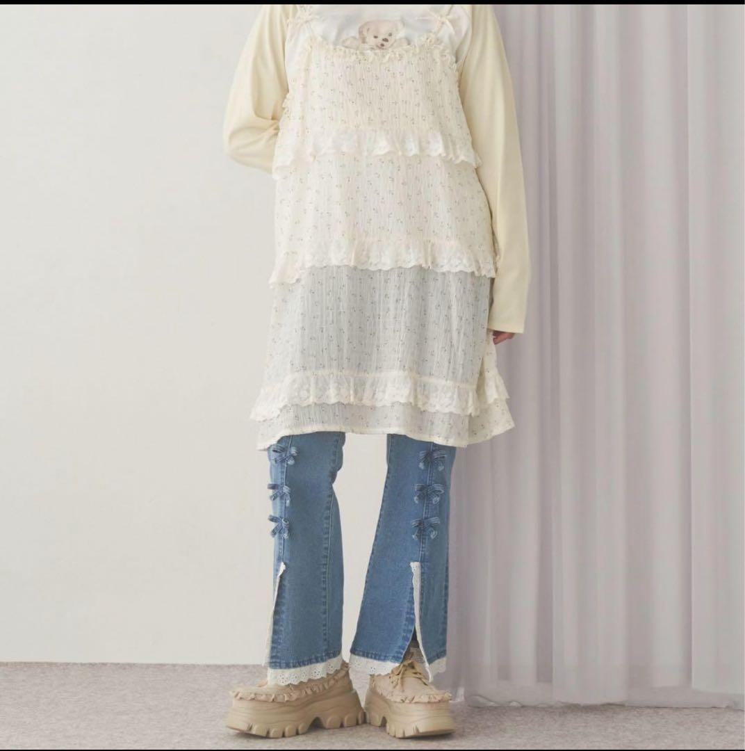 新品Merry jenny ribbon スリムフレアデニムパンツ M