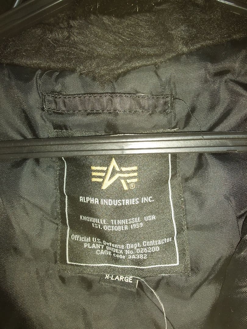 ALPHA INDUSTRIES ブラックダウンジャケット X-LARGE