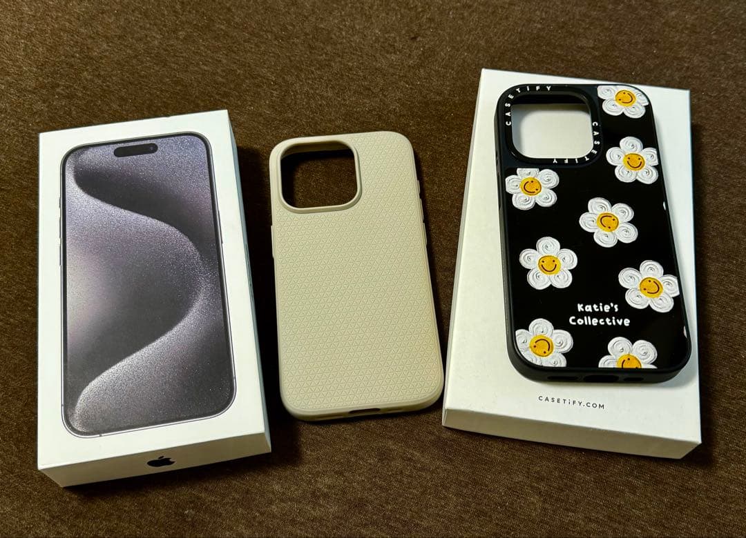 美品Apple iPhone 15 Pro（ブラックチタニウム）256GB