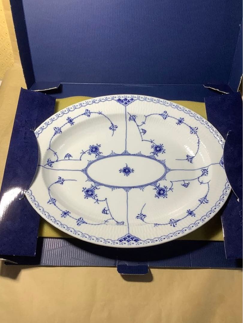 ロイヤルコペンハーゲン ブルーフルーテッド ハーフレース(楕円36cm 中古品)