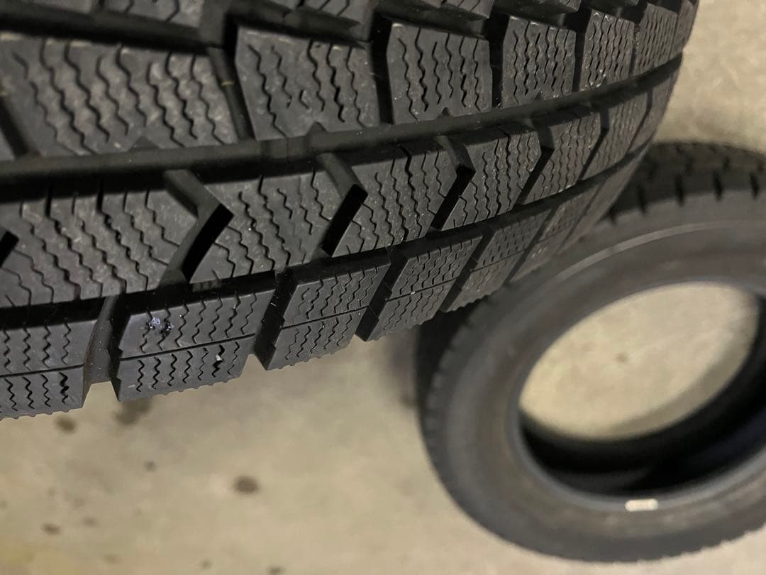 DUNLOP スタッドレスタイヤ 195/70R15