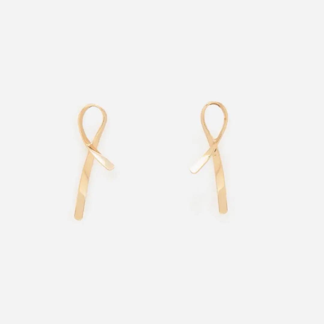 K18 イエローゴールド ピアス ミルフローラ