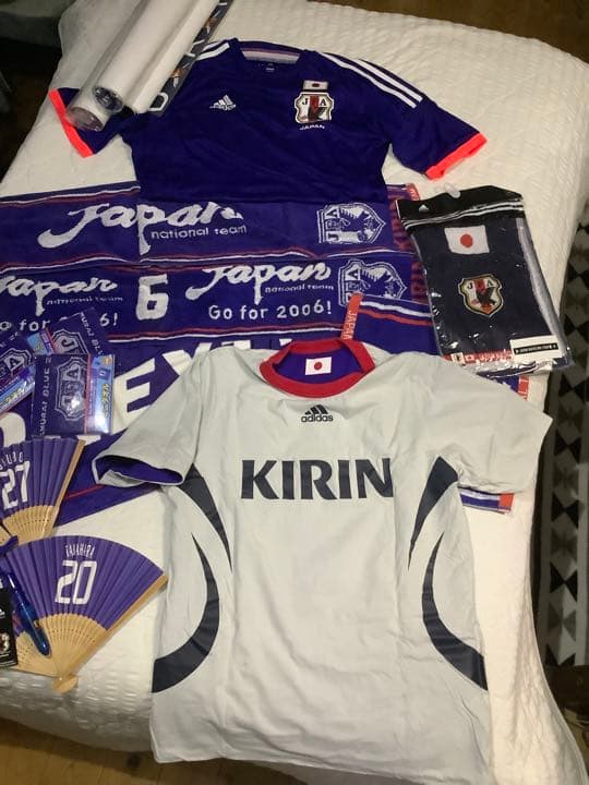 日本代表応援グッズ！レア物多数　adidasオリジナルズ