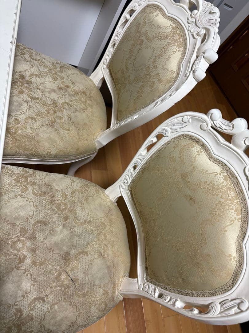 ホワイトダイニングテーブルと椅子2脚セット