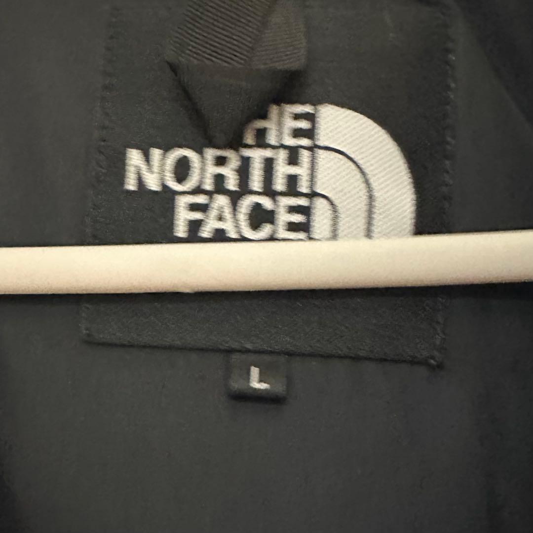 THE NORTH FACE フード付きダウンジャケット 黒・ピンク　ヌプシ