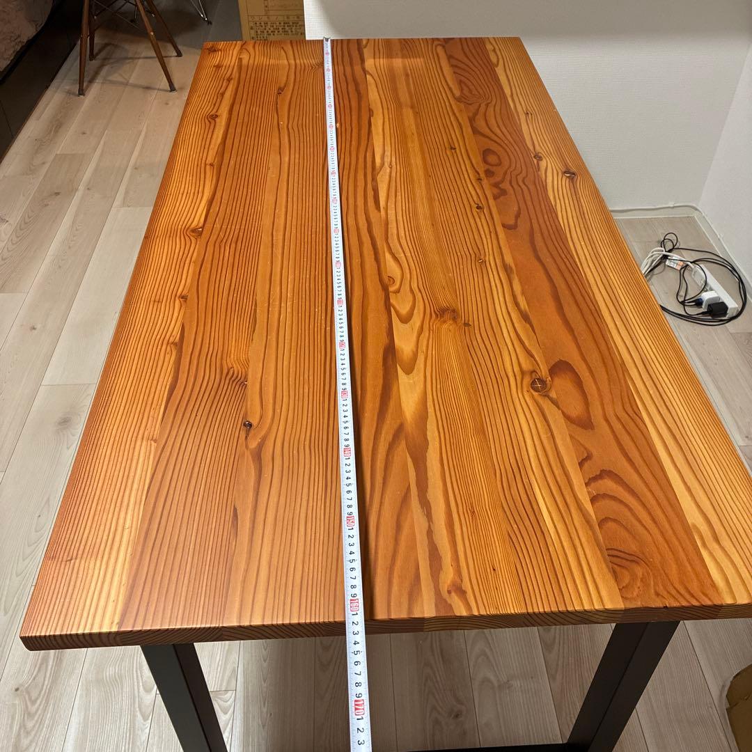 【週末値下げ】 無垢杉材ダイニングテーブル ティシュトレイ付き