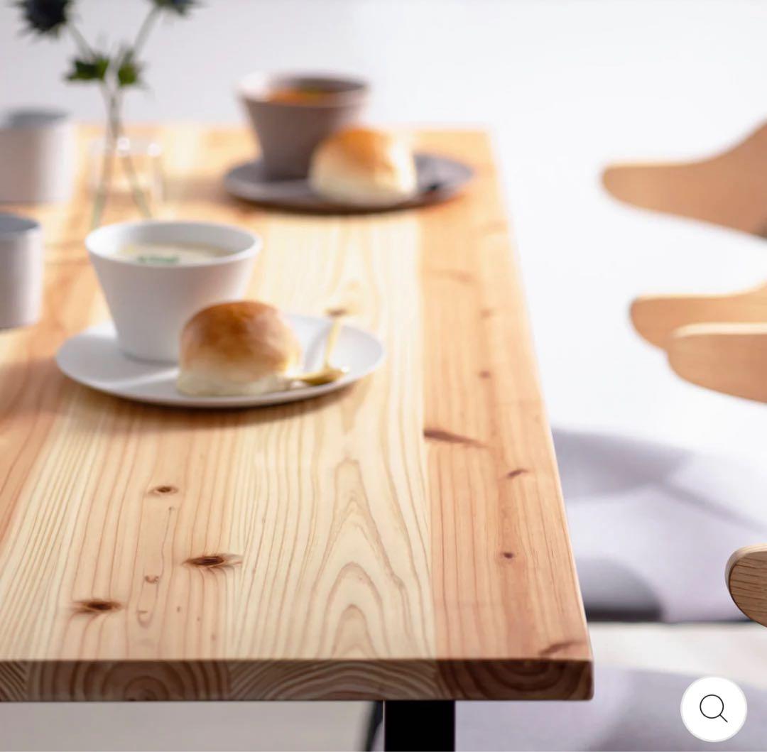 【週末値下げ】 無垢杉材ダイニングテーブル ティシュトレイ付き