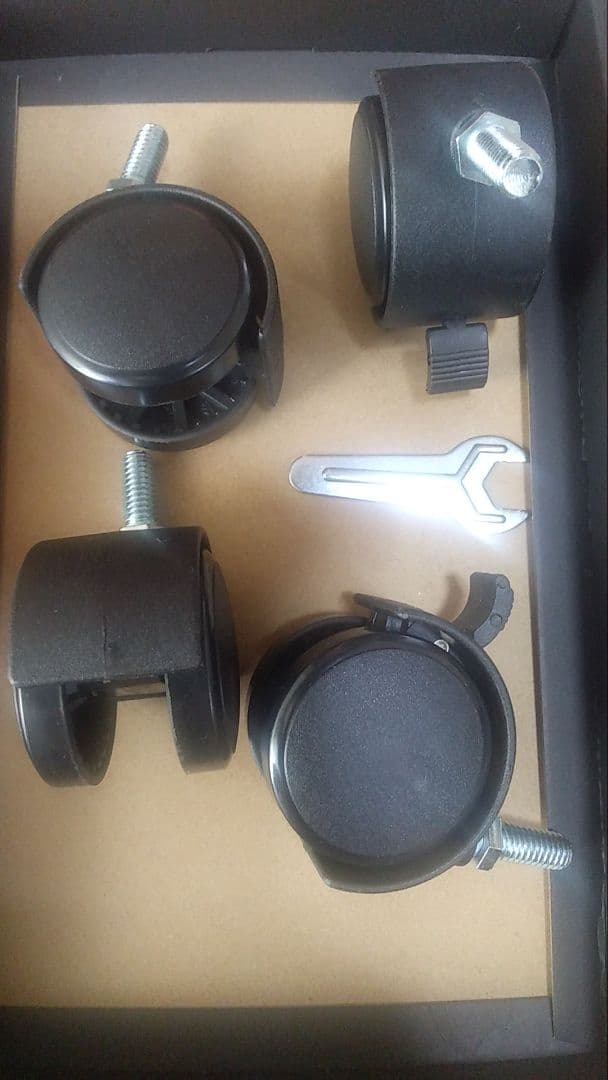 メタルラック　8枚板　H181W60D30　キャスター　送料込み　ポール径22