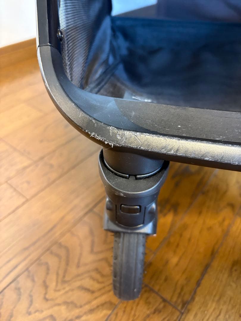 ヌナ　トリヴネクスト　nuna TRIV next riveted ベビーカー