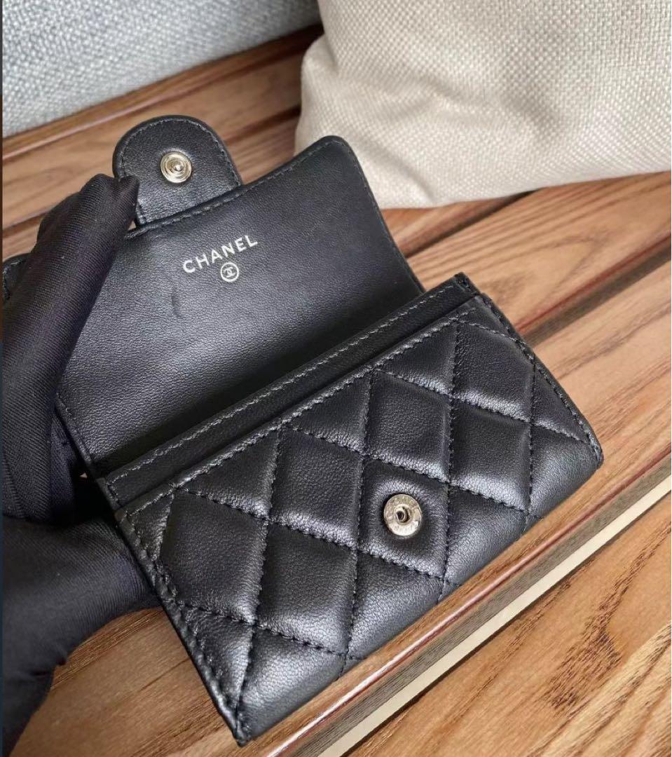 【中古・美品】CHANEL 三つ折り財布 ブラック