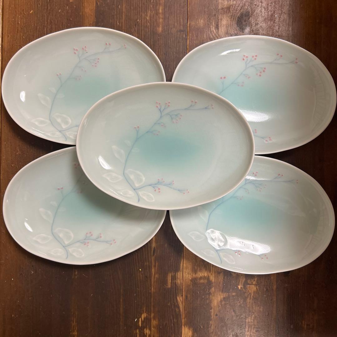 特選 有田焼 藤巻製陶　藤巻窯　青白磁　南天模様　平皿 5枚　 オーバル　料亭