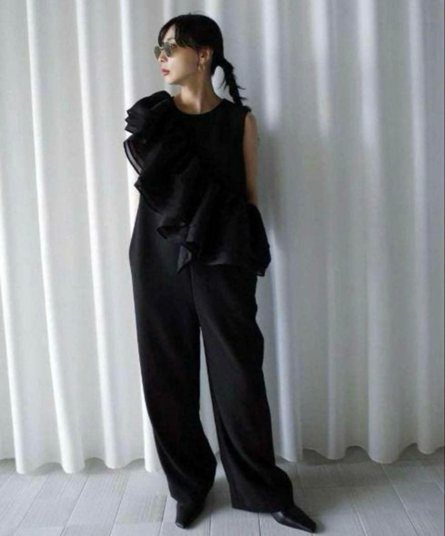 ⭐️Ameri⭐️MANY WAY LADY LIKE FRILL ROMPERS