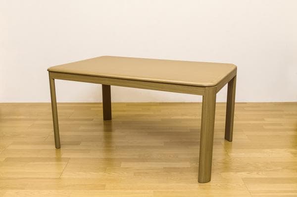 【新品・送料無料】ダイニングコタツ　135×85　長方形　掛け布団セット