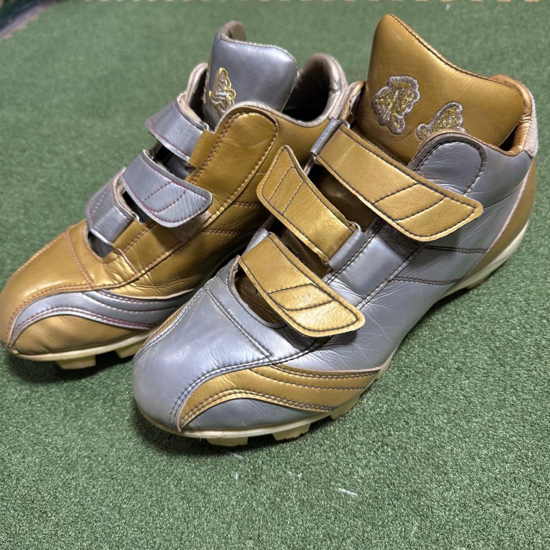 野球スパイク 25.0