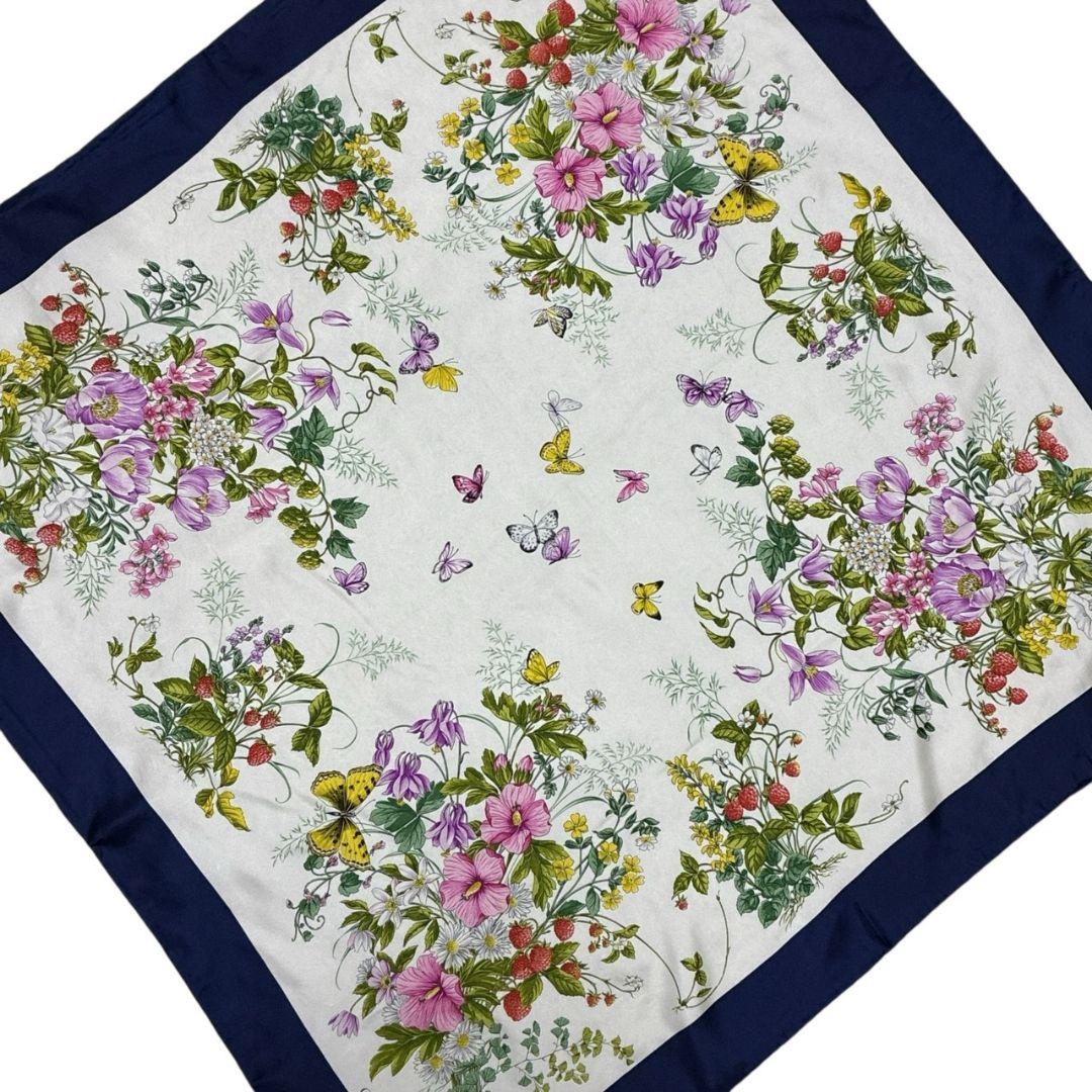 極美品✨GUCCI グッチ シルク イタリア 花柄 ロゴ 大判スカーフ ストール