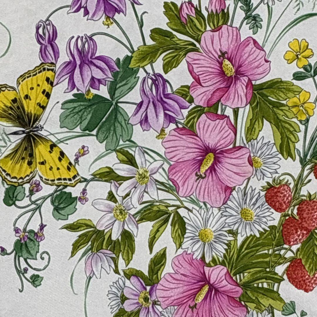 極美品✨GUCCI グッチ シルク イタリア 花柄 ロゴ 大判スカーフ ストール