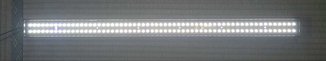 【点灯400時間以下】ゼンスイ バータイプ ソラリウム UV LED 700