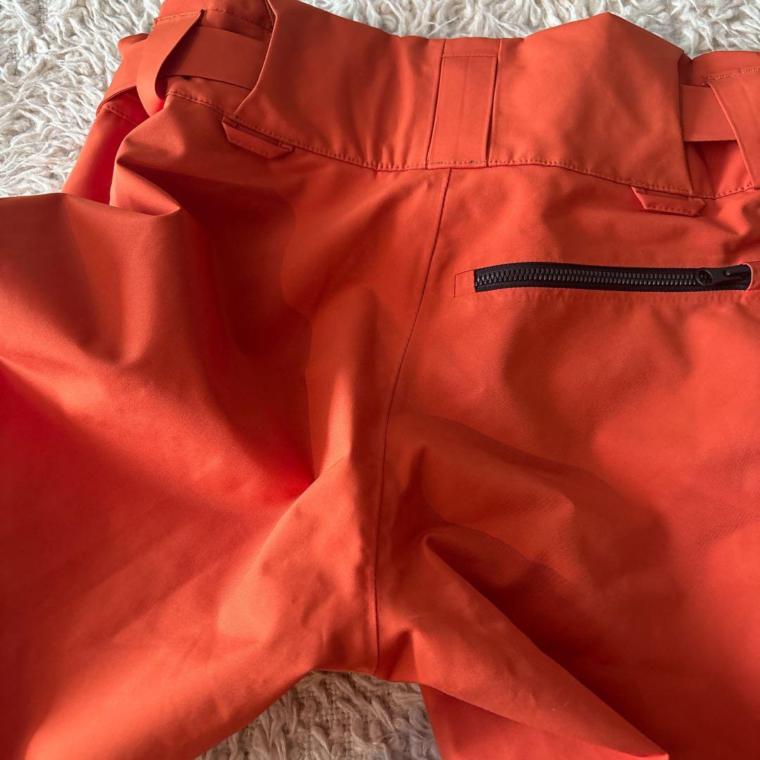 美品　ピークパフォーマンス　スキーウェア セット　中綿　ブラック　上下