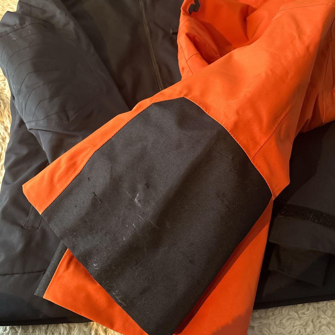 美品　ピークパフォーマンス　スキーウェア セット　中綿　ブラック　上下