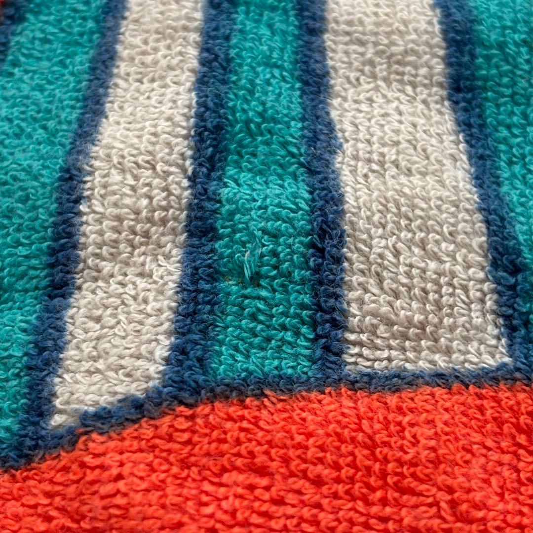 HERMES エルメス ビーチタオル タピ・ノマドPOISSON（魚モチーフ）