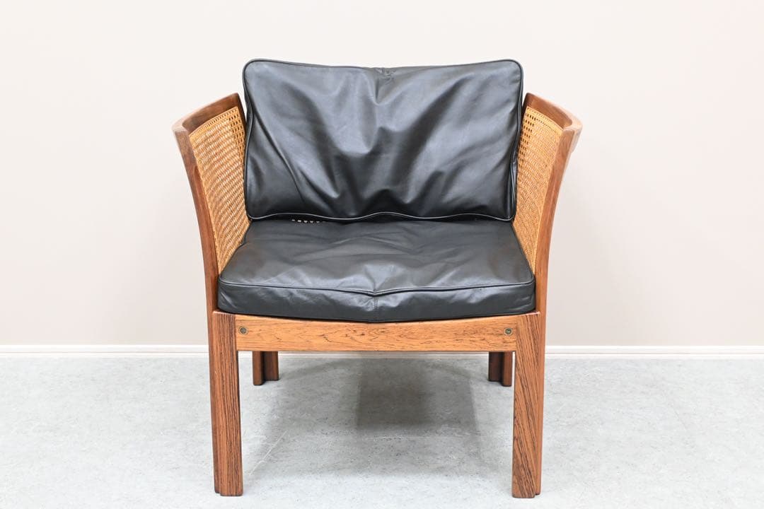 【希少品】C.F.C Silkeborg社製 アームチェア 籐張 ローズウッド