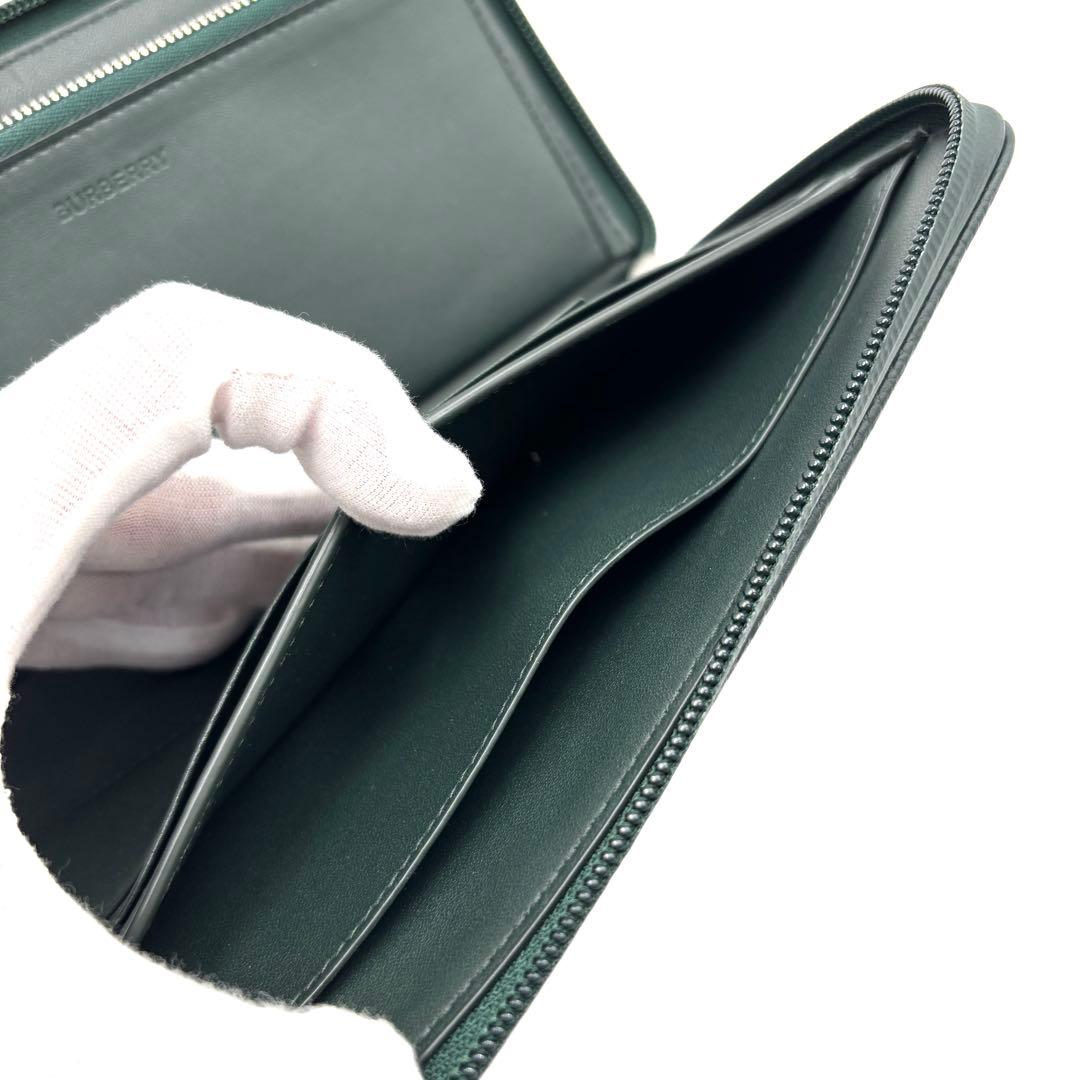 【現行・未使用に近い】バーバリー ラージチェックジャガード ジップウォレット 緑