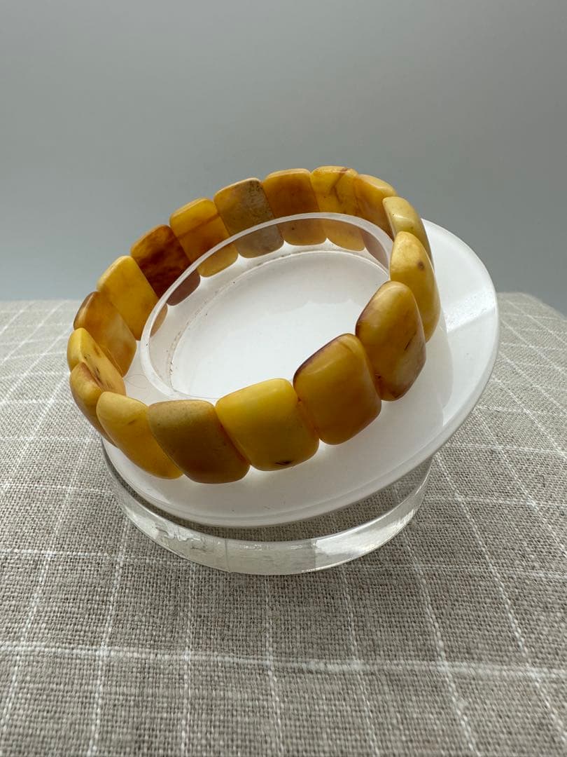 ☆天然☆ バルト海産　天然アンバー 琥珀 蜜蝋 ブレスレットフリーサイズ 美品