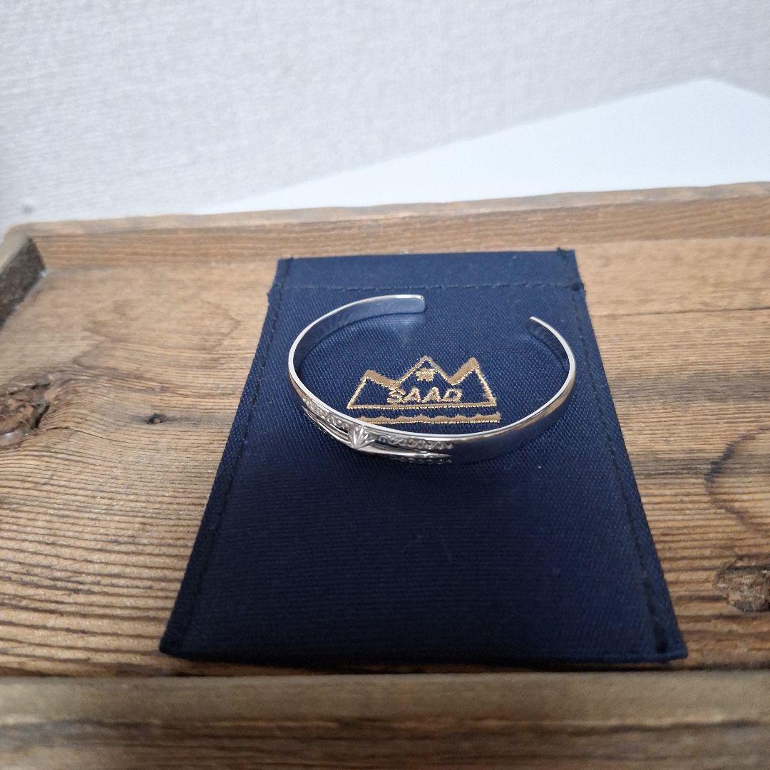 SAADシルバー 彫刻入り バングル