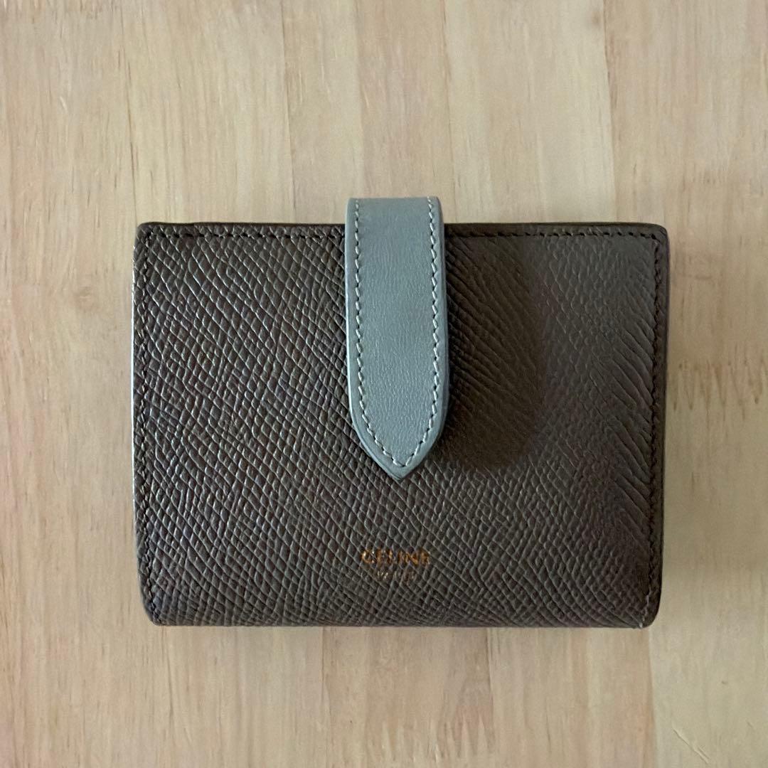 セリーヌ　二つ折り財布