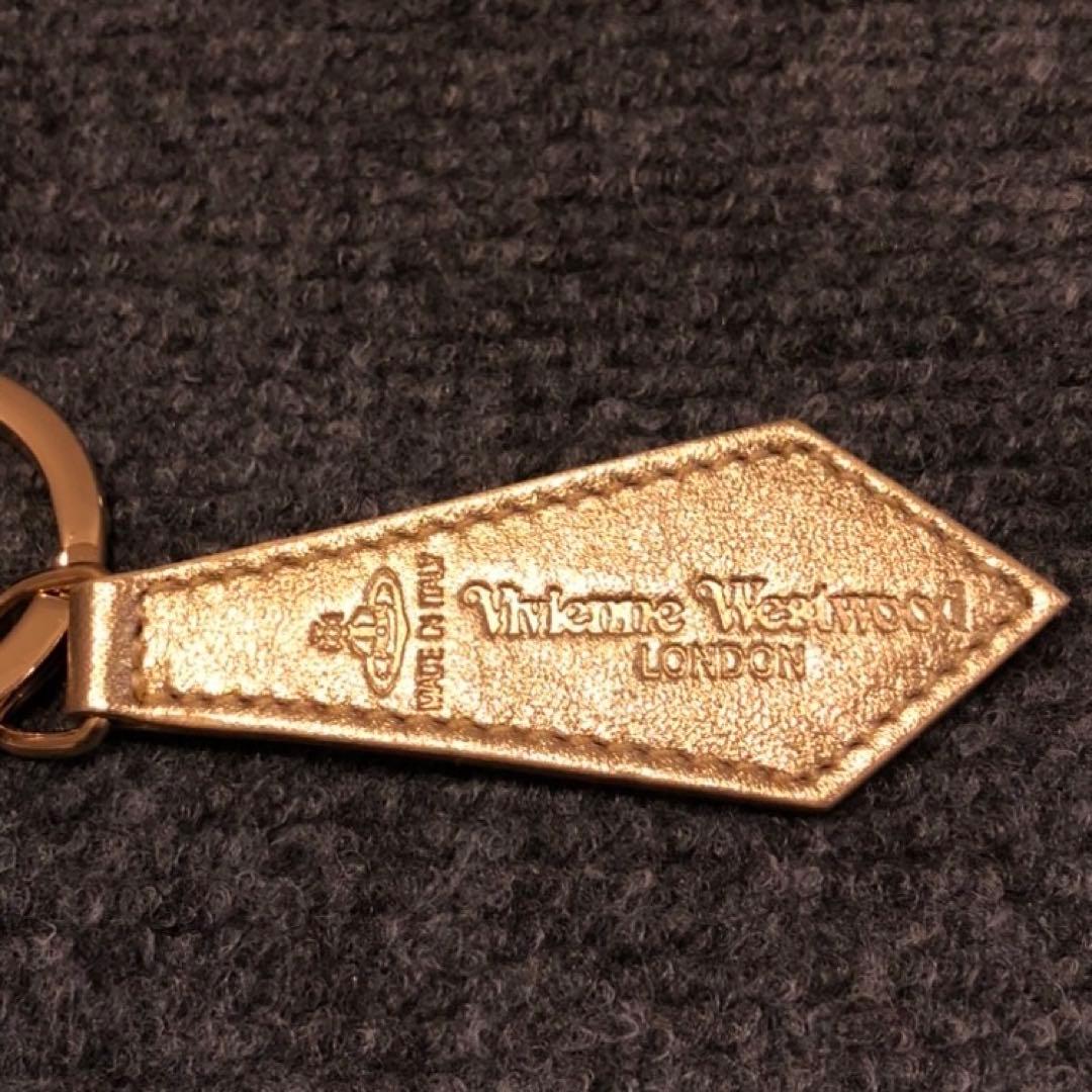 新品未使用品　Vivienne Westwood ブラック クマ キーホルダー