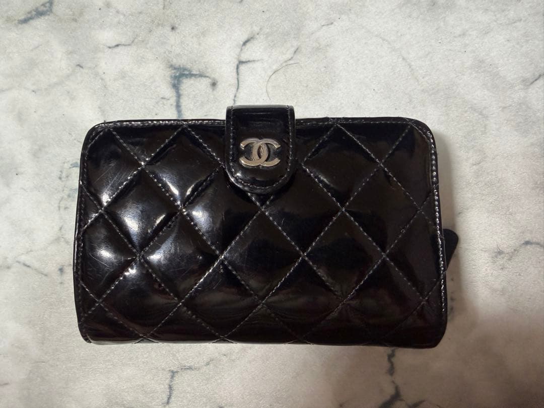 本日のみ値下げ　CHANEL エナメル マトラッセ 二つ折り財布 ブラック