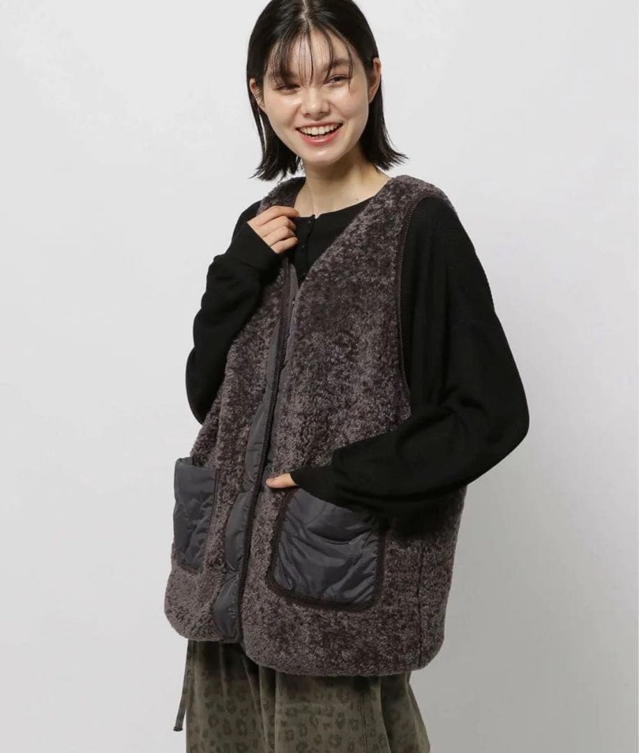 新品 ニコアンド niko and... アソートファーベスト チャコール L