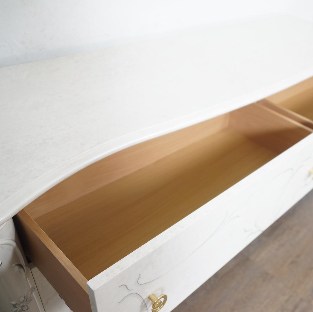 イタリア製 【新品】ジュリエッタ サルタレッリ 6Dチェスト　ホワイト