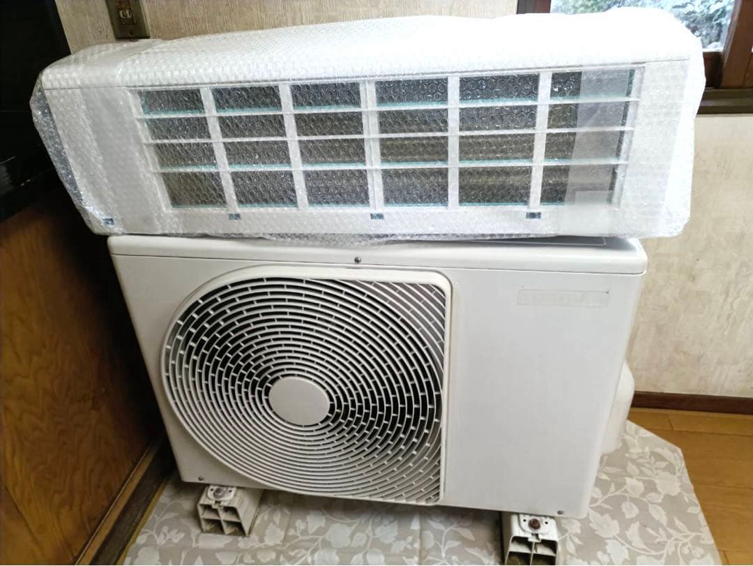 ド*ツ様 送料込みTOSHIBA 大清快 14畳2022年製RAS-J401P