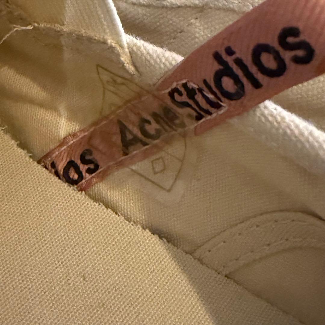 新品　acne studios ダメージ加工　スニーカー 箱　巾着付