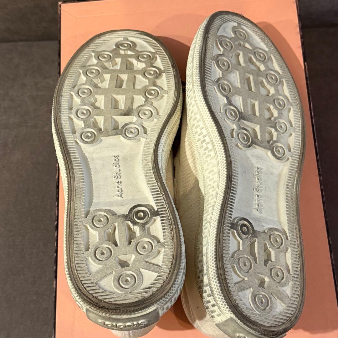 新品　acne studios ダメージ加工　スニーカー 箱　巾着付