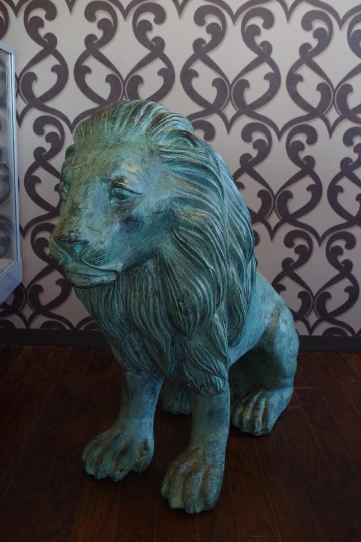 ライオン像