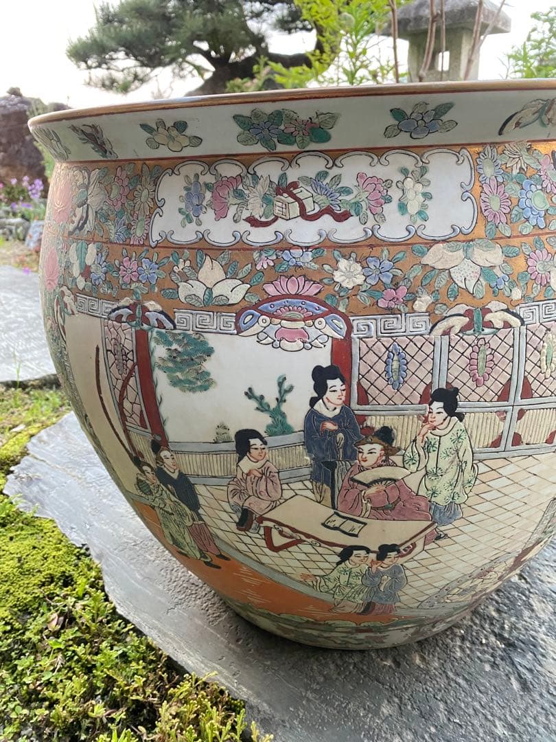 乾隆年製　水鉢　大型　睡蓮鉢　中国　金魚鉢　壺　骨董