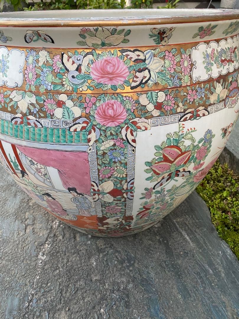 乾隆年製　水鉢　大型　睡蓮鉢　中国　金魚鉢　壺　骨董