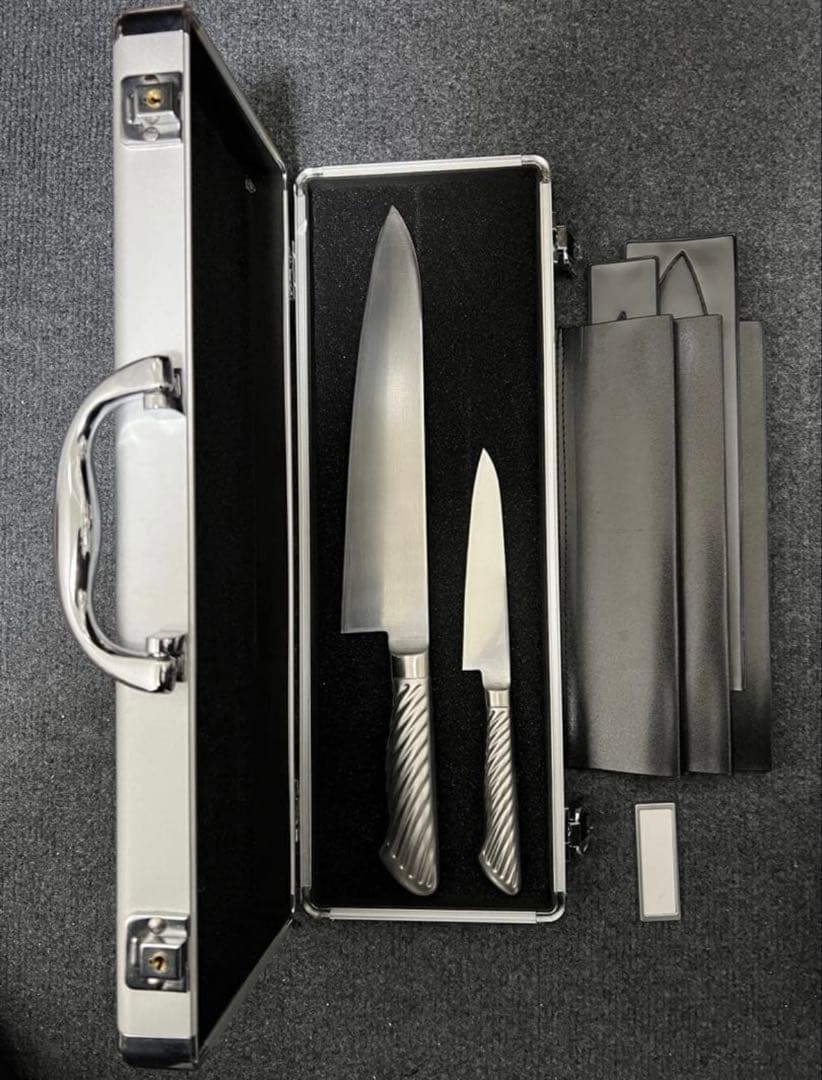 TOJIRO PRO 牛刀 240mm、ペティナイフ 120mm