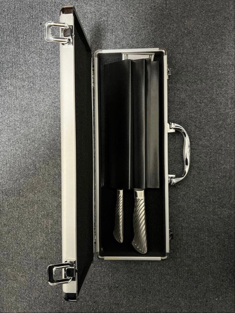 TOJIRO PRO 牛刀 240mm、ペティナイフ 120mm