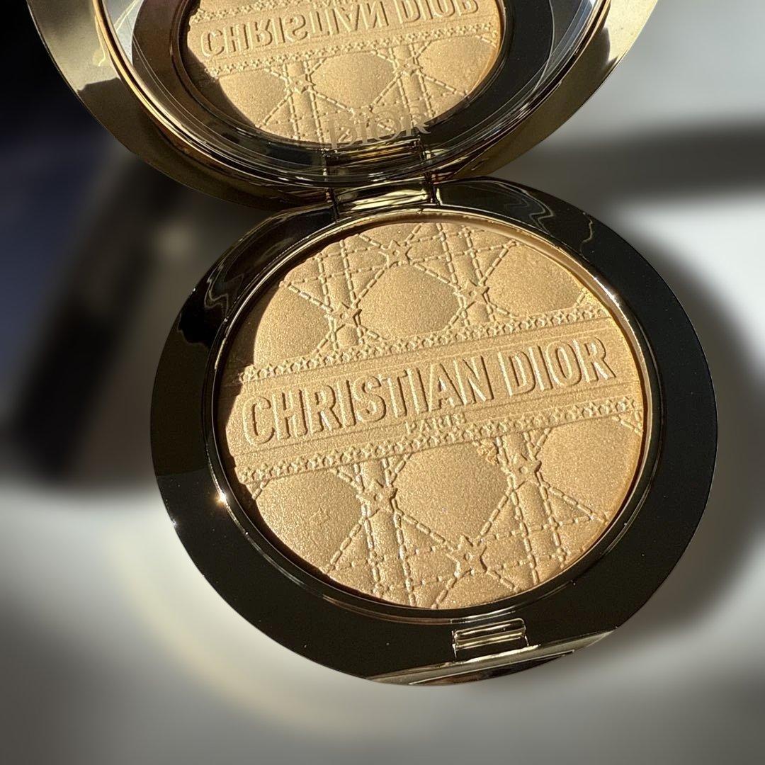 【新品未使用】ディオールスキン フォーエヴァー グロウルミナイザー