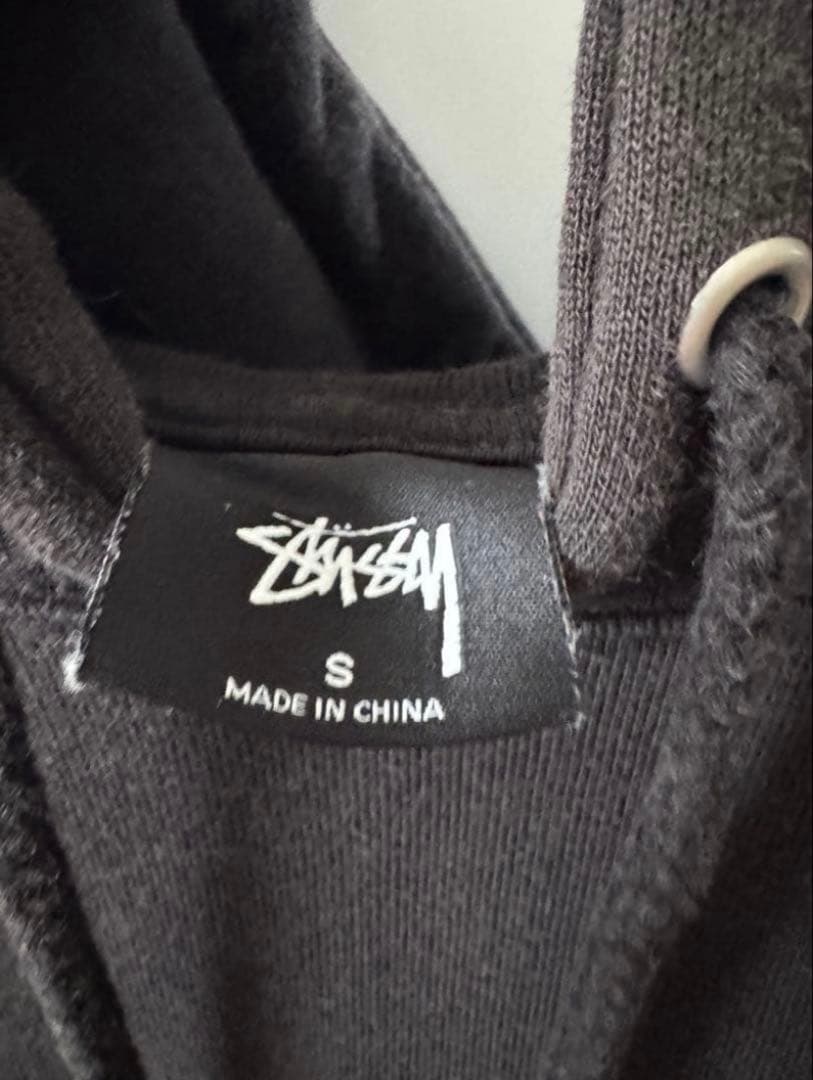 ストゥーシーパーカー