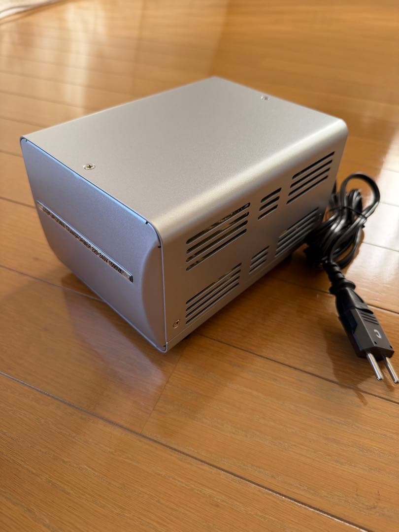 Kashimura NTI-20（TTS-20C)変圧器 1500VA 箱入り