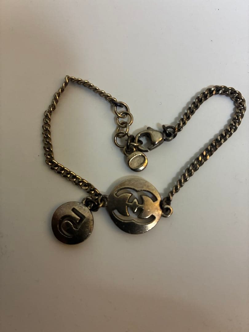 ゆ*す様 CHANEL チェーンブレスレット ロゴ5付き