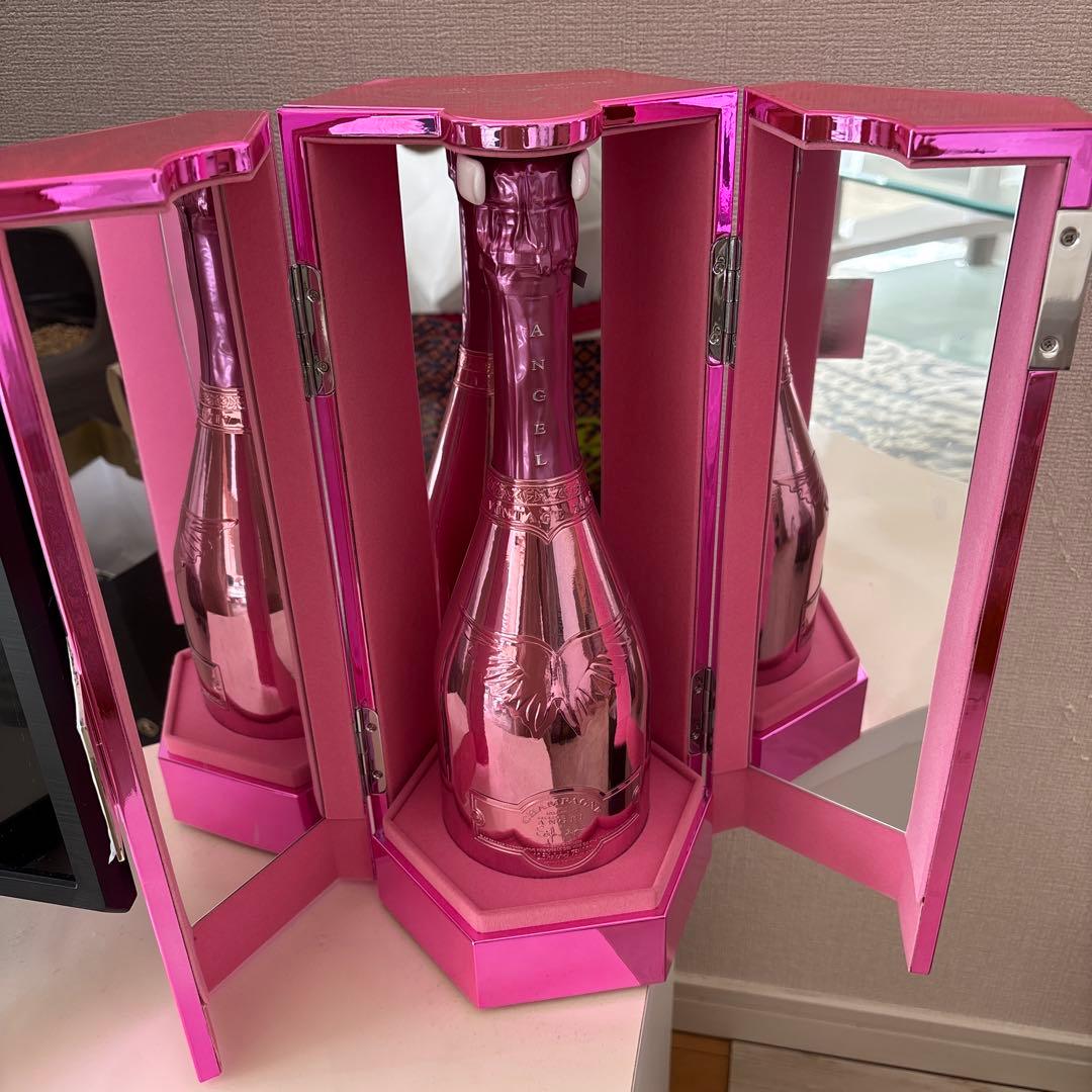 エンジェル　ヴィンテージピンクシャンパン ケース入り　未開封